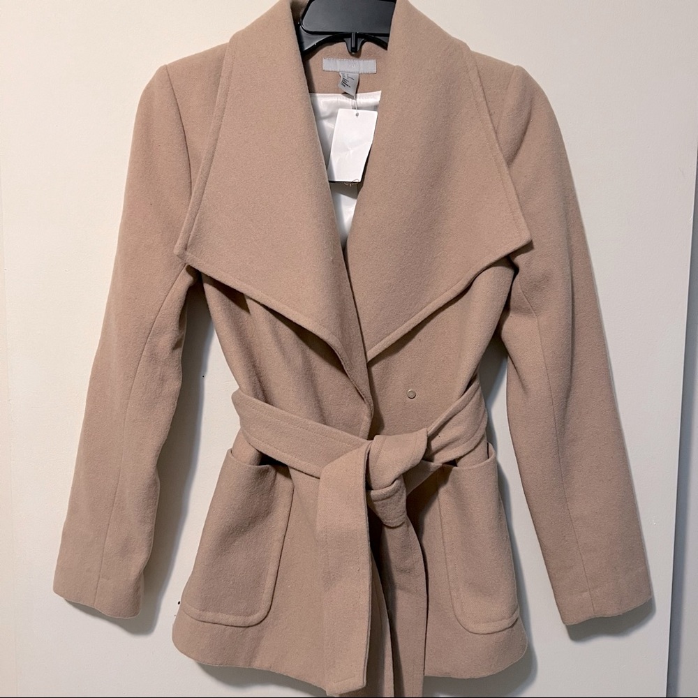 H&M women's tan coat size 2 (small)